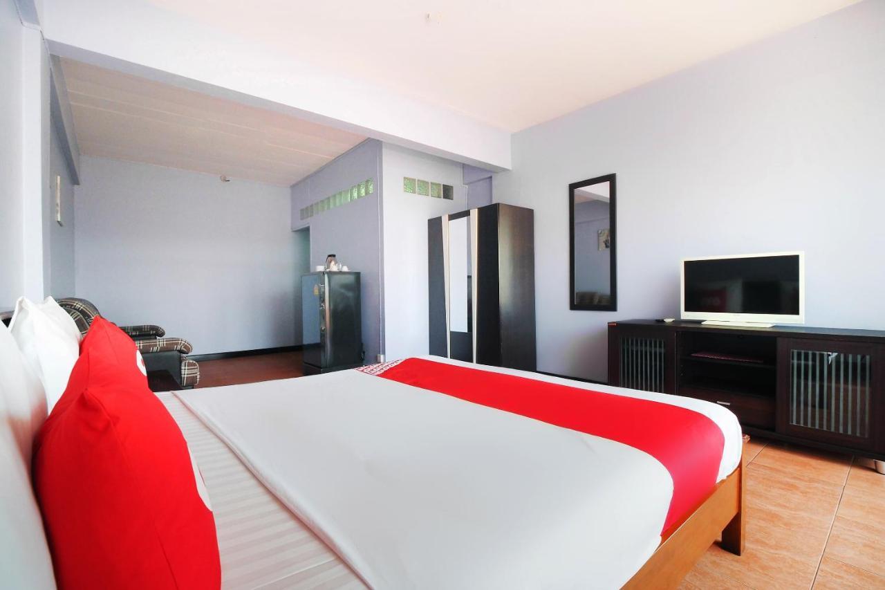 Oyo 963 Sunshine Guesthouse Pattaya Exterior photo
