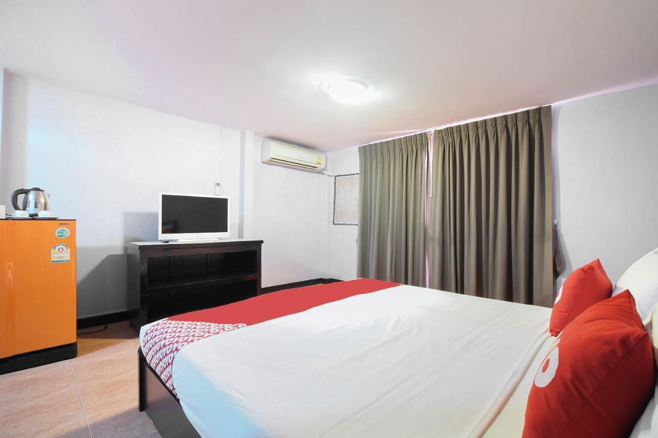 Oyo 963 Sunshine Guesthouse Pattaya Exterior photo