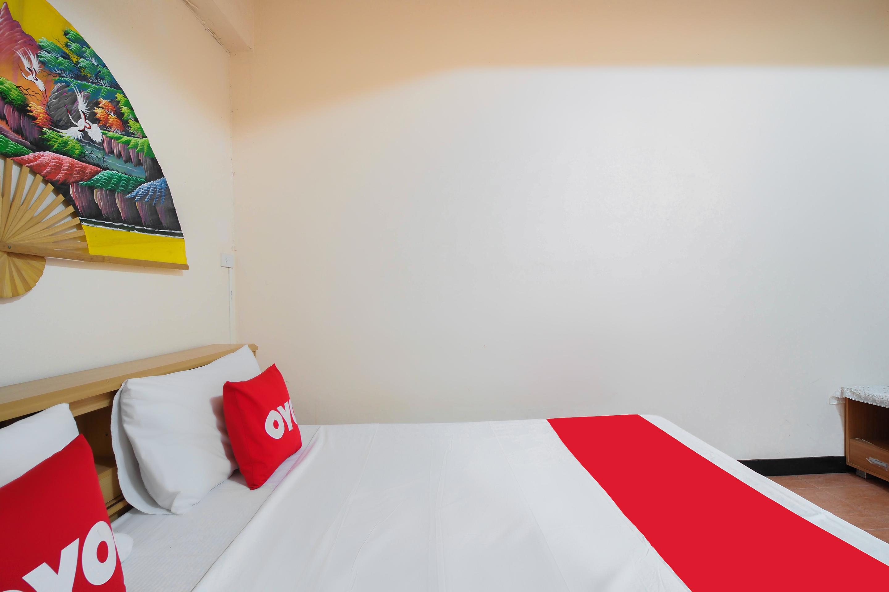 Oyo 963 Sunshine Guesthouse Pattaya Exterior photo