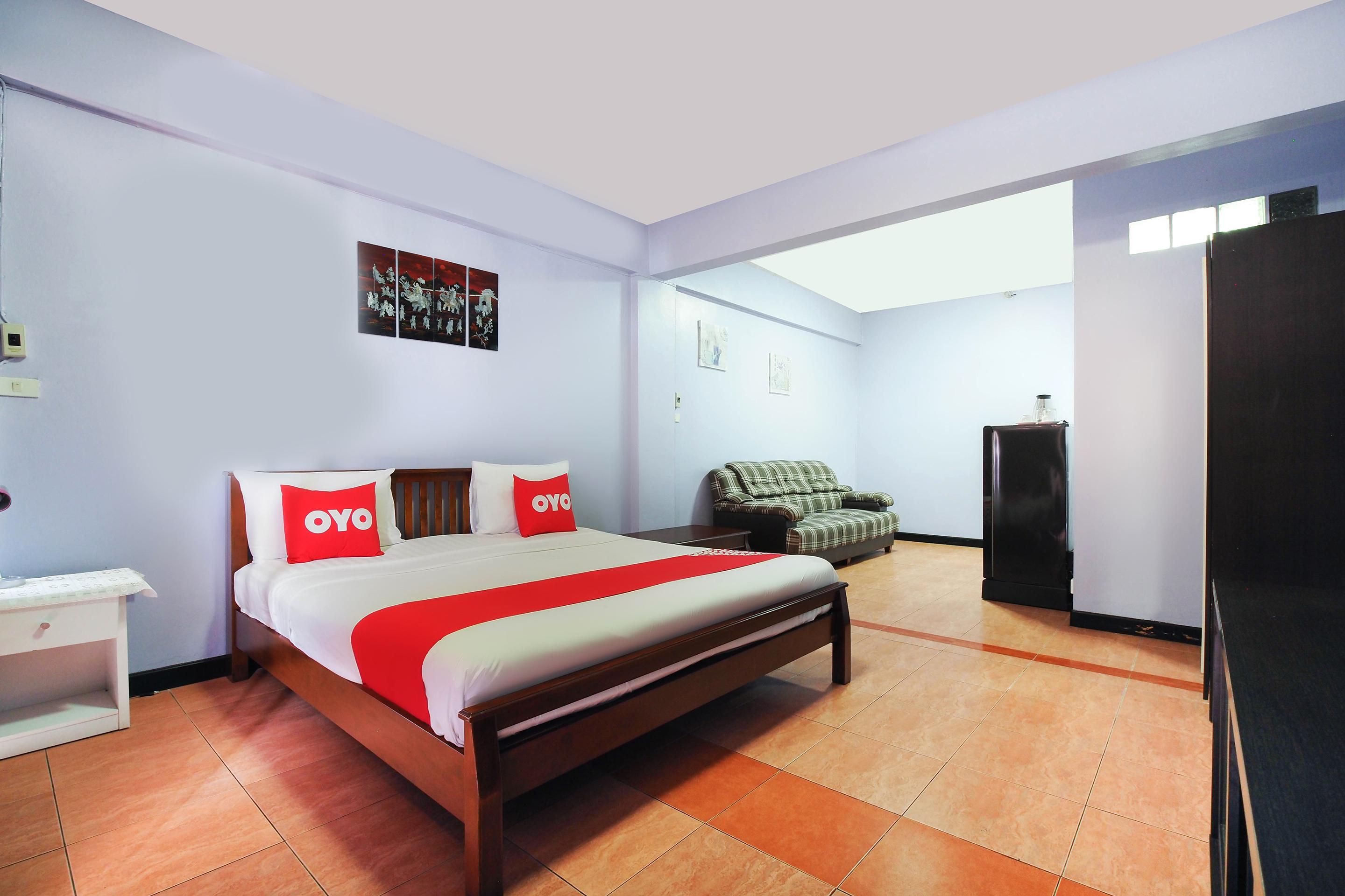 Oyo 963 Sunshine Guesthouse Pattaya Exterior photo