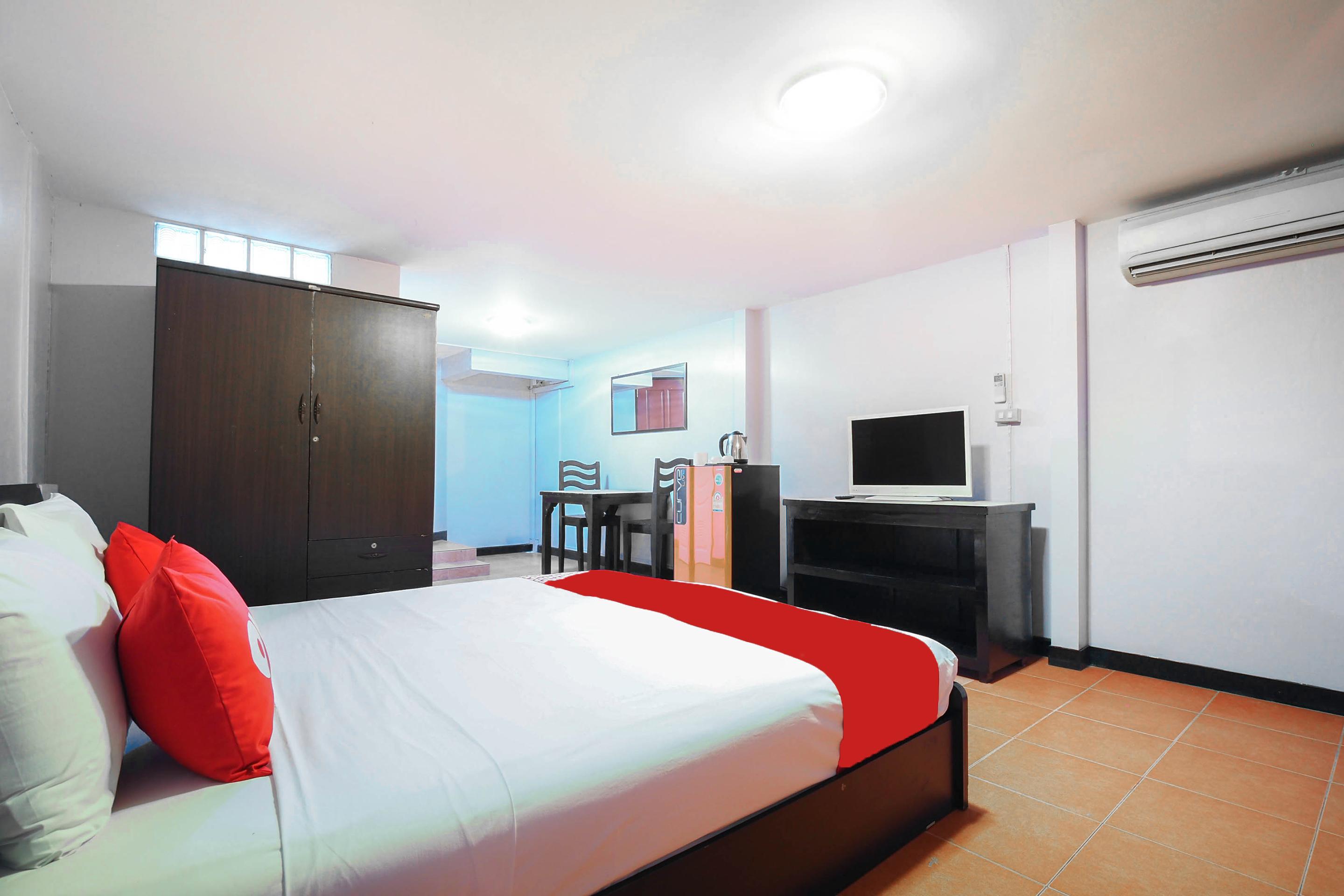 Oyo 963 Sunshine Guesthouse Pattaya Exterior photo