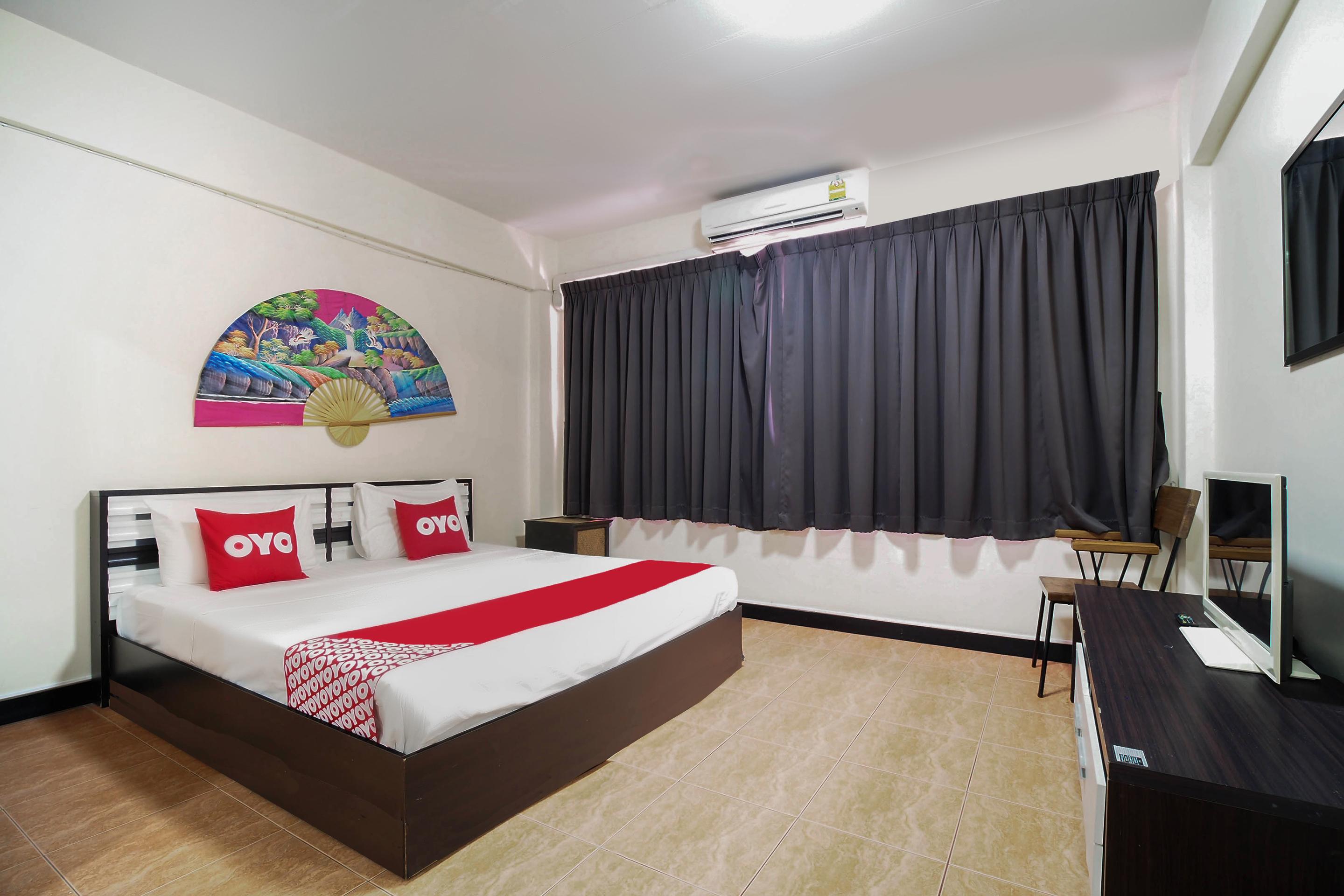 Oyo 963 Sunshine Guesthouse Pattaya Exterior photo