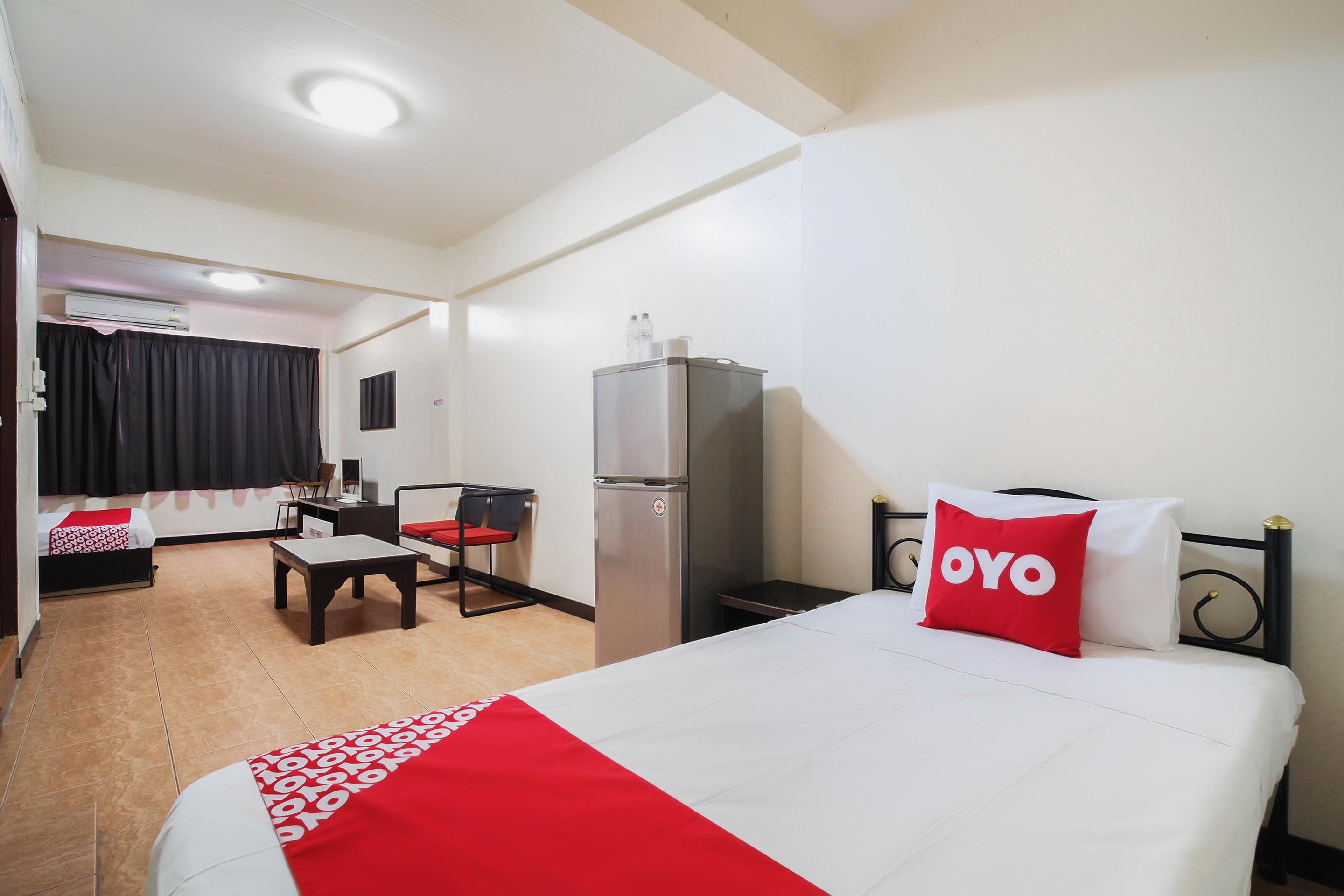 Oyo 963 Sunshine Guesthouse Pattaya Exterior photo