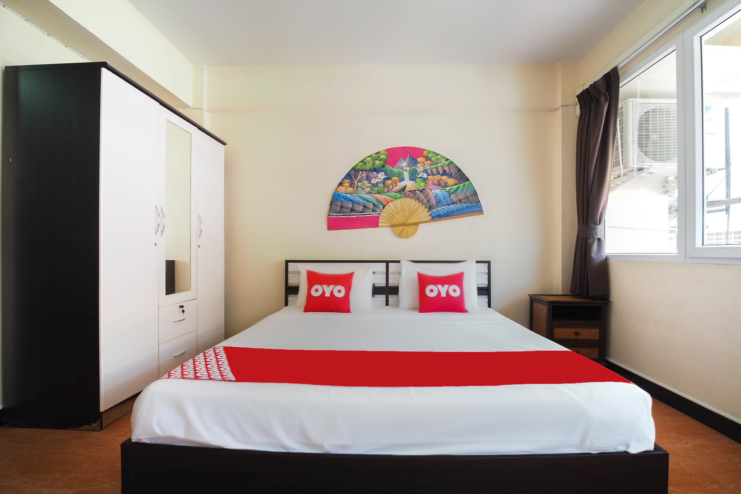 Oyo 963 Sunshine Guesthouse Pattaya Exterior photo